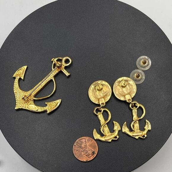 Park Lane Vintage Enamel Cream Gold Tone Anchor Dangle Earrings and Brooch Set - Picture 5 of 8